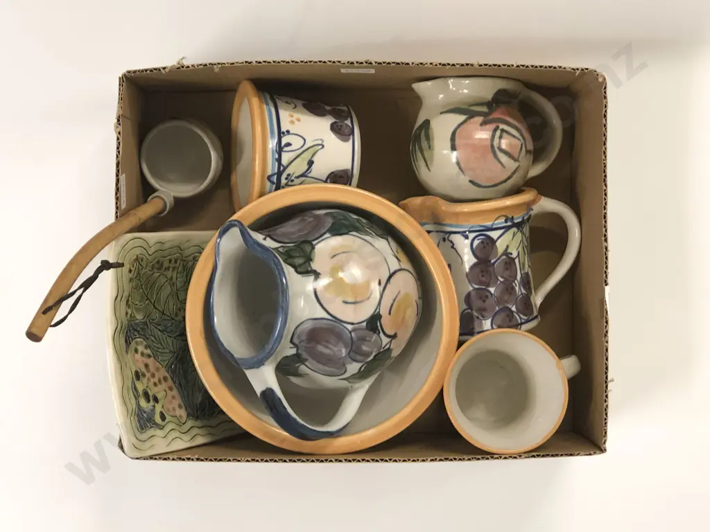 Qty of Assorted NZ Pottery Image 1++