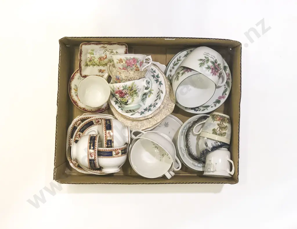 Qty of Assorted Fancy China Image 1++