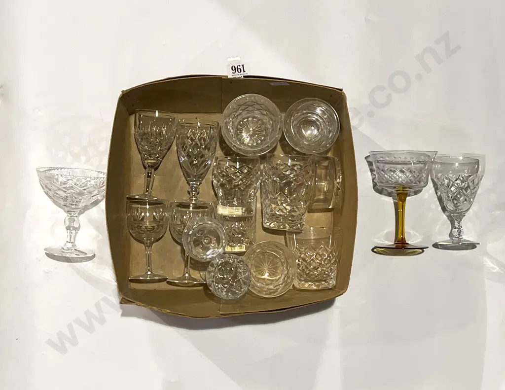 Small Qty of Assorted Crystal and Glassware Etc. Image 1++