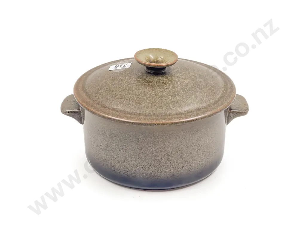 Two Temuka Casserole Dishes Together with Three Vintage Copper Food Moulds Image 1++