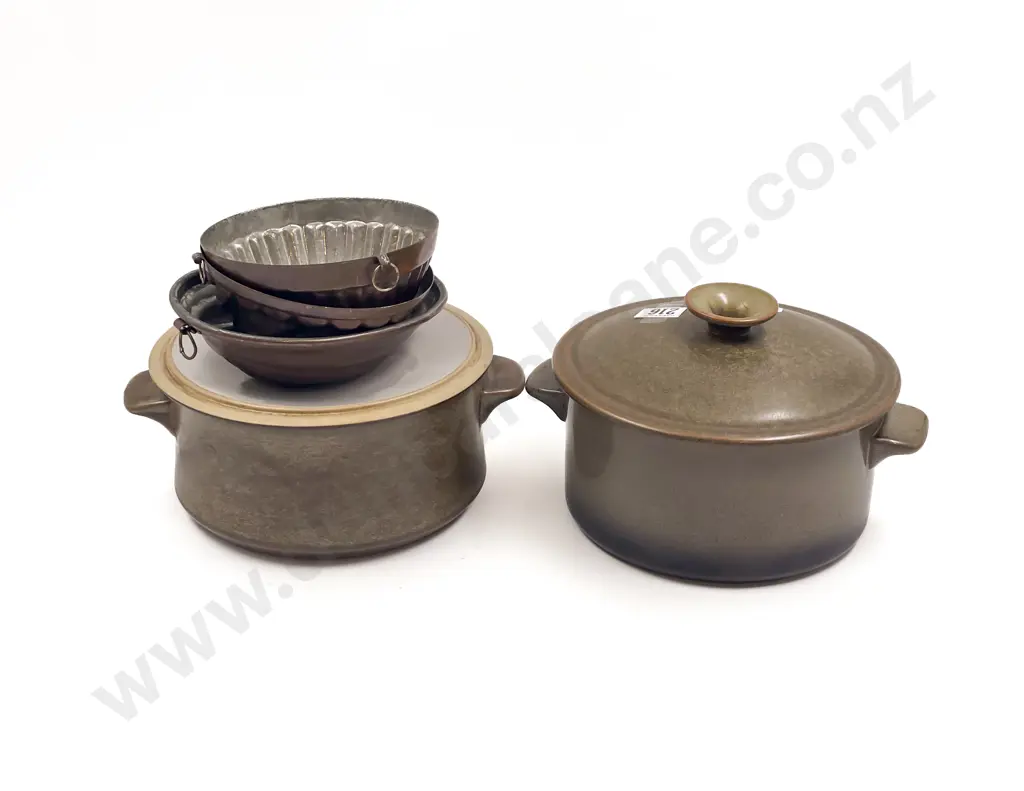 Two Temuka Casserole Dishes Together with Three Vintage Copper Food Moulds Image 1++