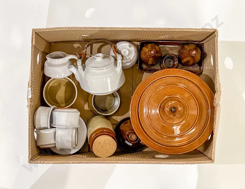 Qty of Assorted Stoneware incl Temuka Image 1++