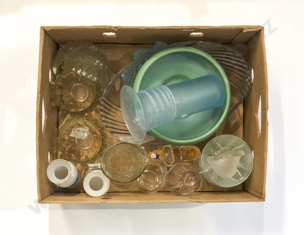 Qty of Assorted Crystal and Art Glass Etc Image 1++
