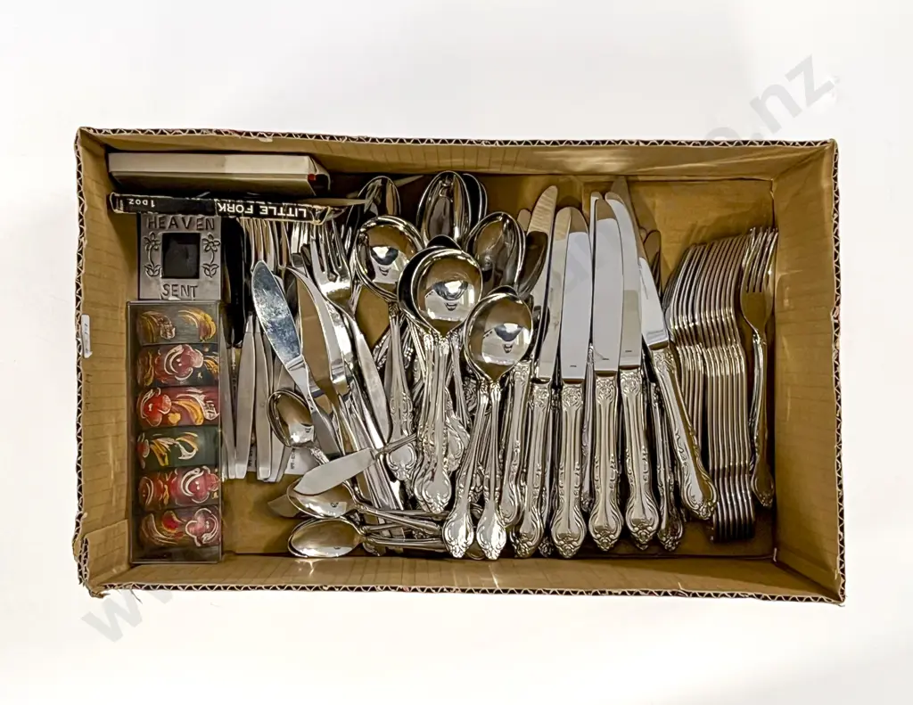 Qty of Assorted S/P Cutlery Image 1++