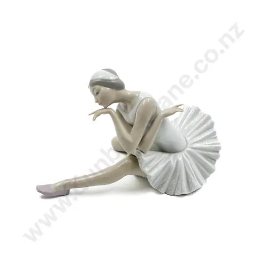 Lladro Figure of Ballet Dancer