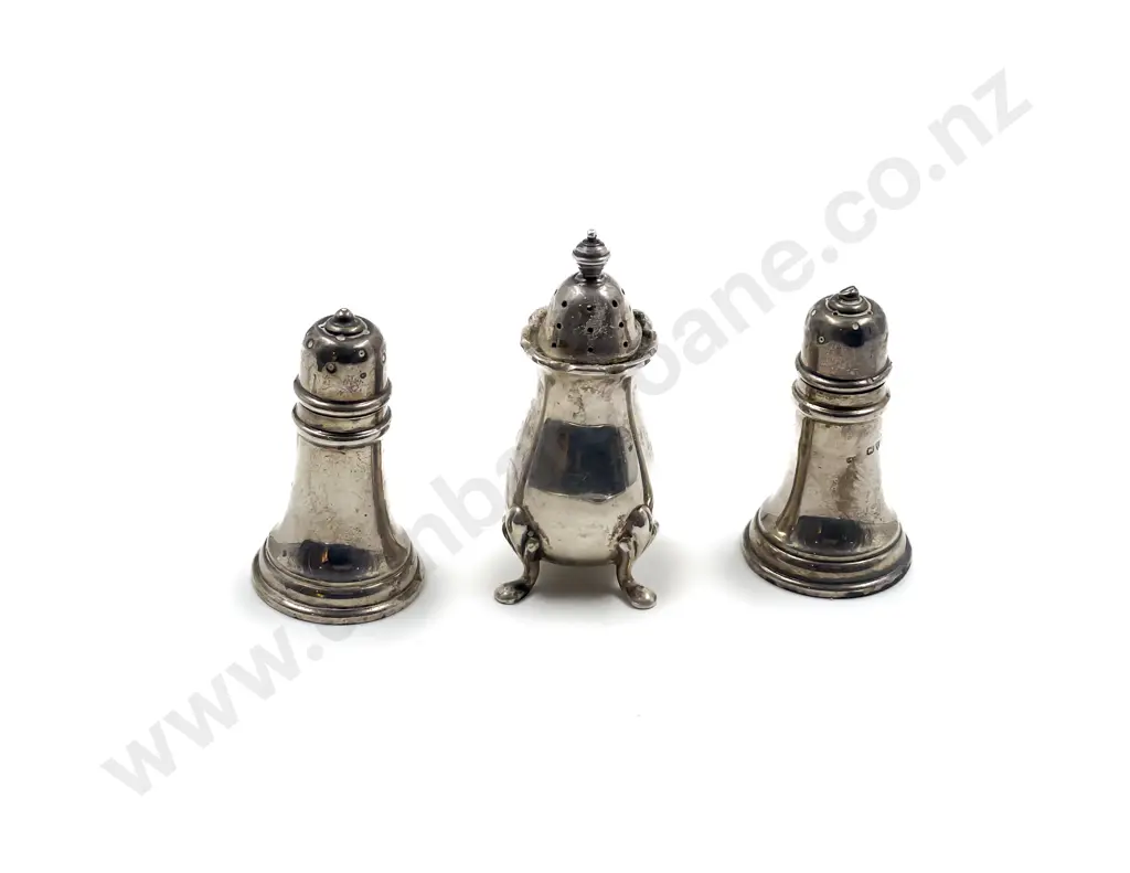 Three S/S Condiments Image 1++