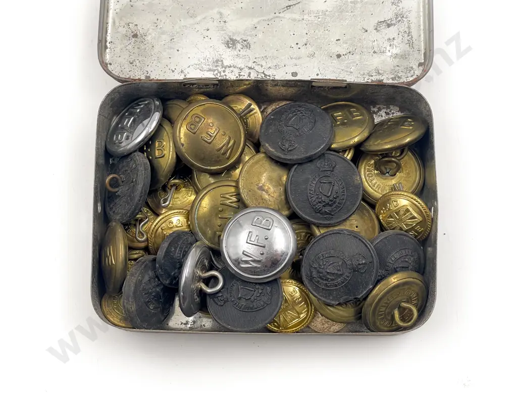 Qty of Military and Assorted Dress Buttons Image 1++