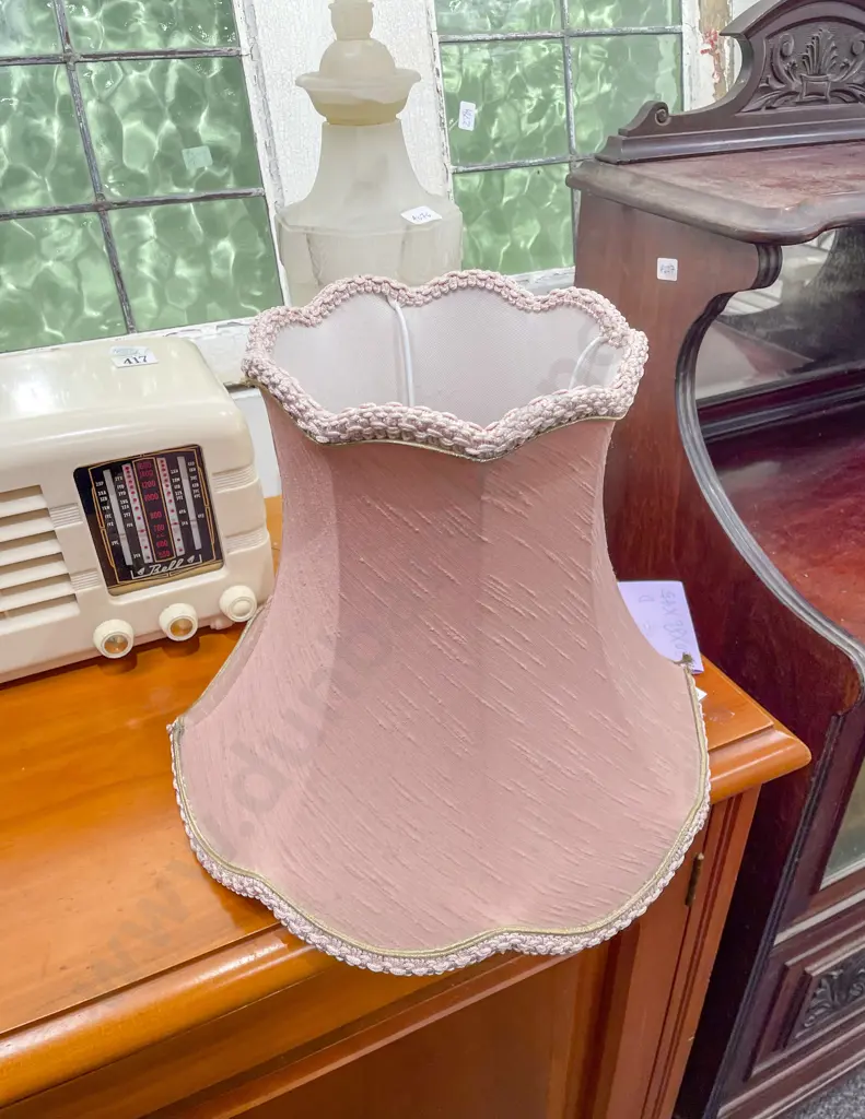 Alabaster Table Lamp Image 1++