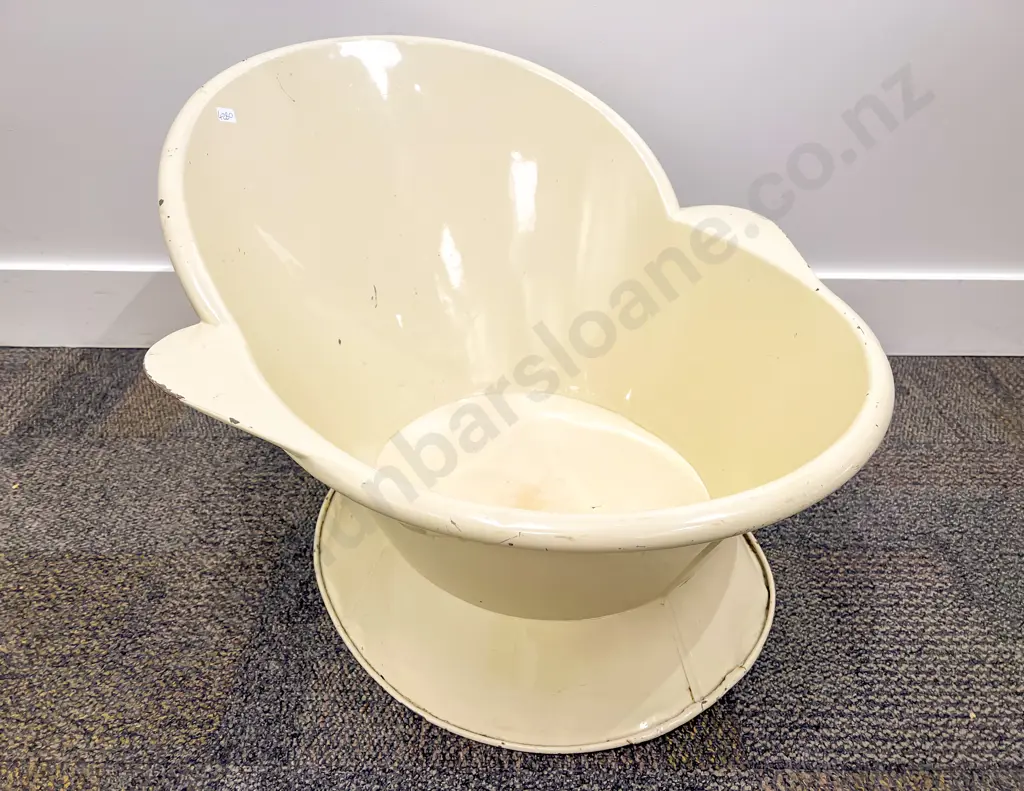 Victorian White Painted Tin Hip Bath Image 1++