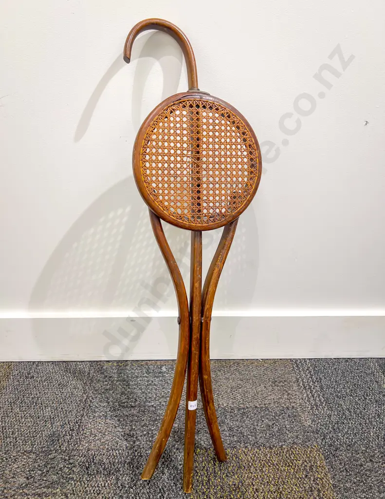 Vintage Bentwood and Wycombe Shooting Stick Image 1++