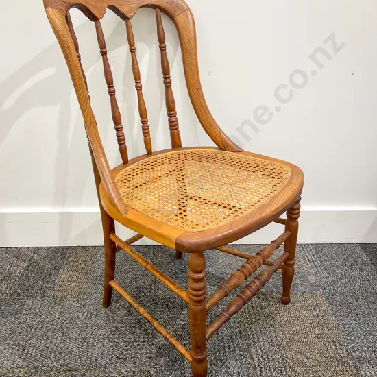 Oak Wycombe Seated Country Kitchen Chair