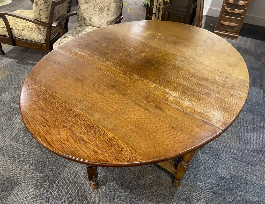Antique Oak Drop-side Dining Table Image 1++