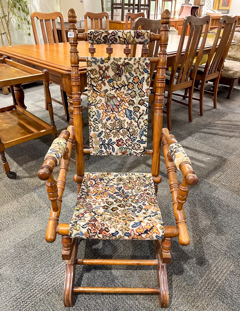 Rocking Chair Image 1++