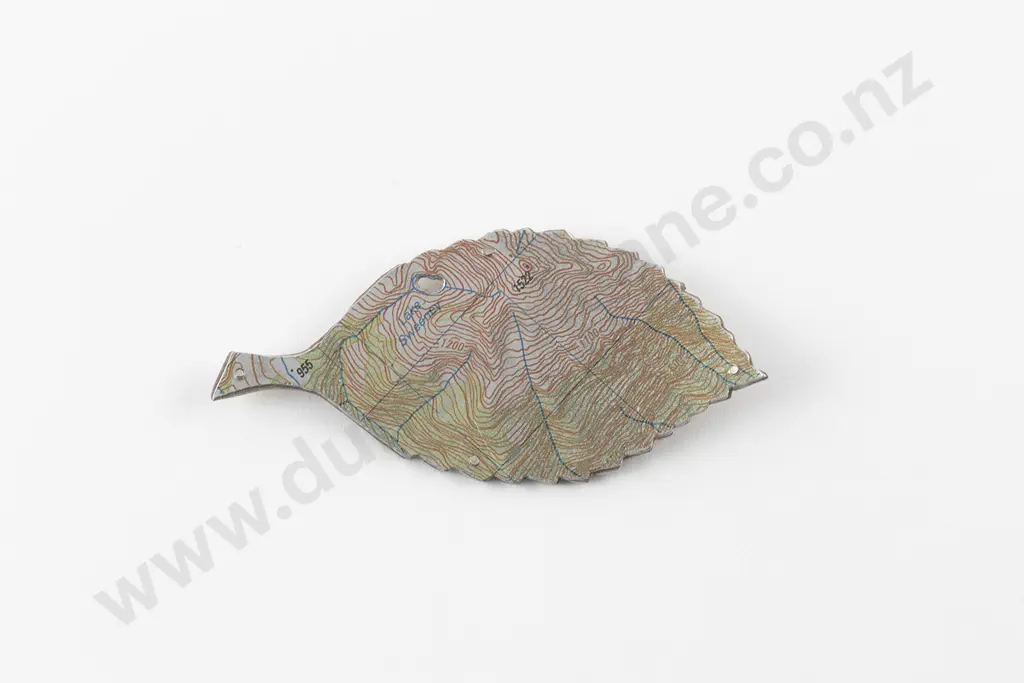 NZ Jeweller Lynne Kelly .925 Silver Leaf Brooch Image 1++