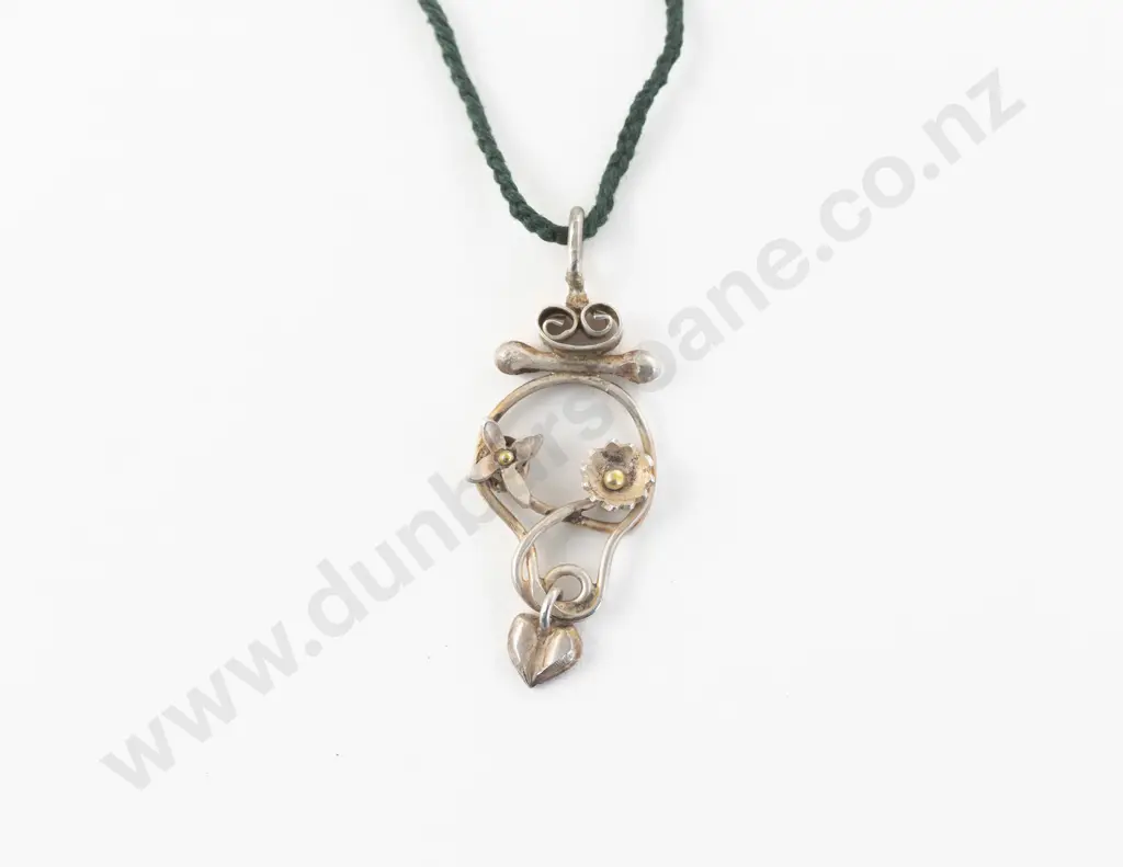 NZ Jeweller Penelope Barnhill 'Words to Unlock my Heart' Pendant Image 1++
