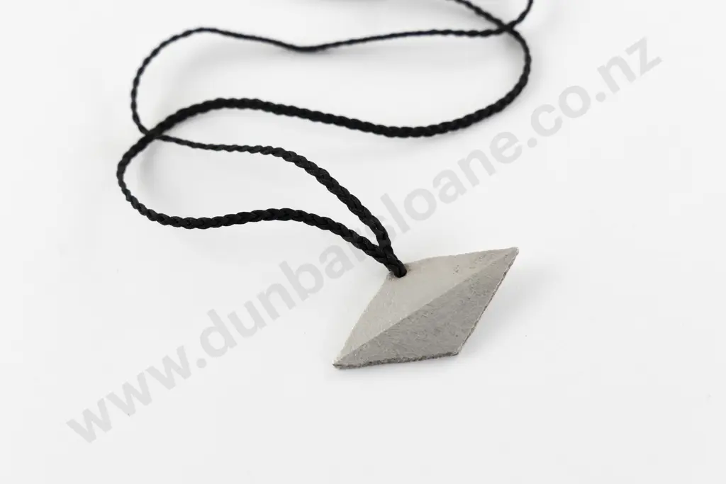 NZ Jeweller Rainer Beneke Fine .999 Silver Pendant Image 1++