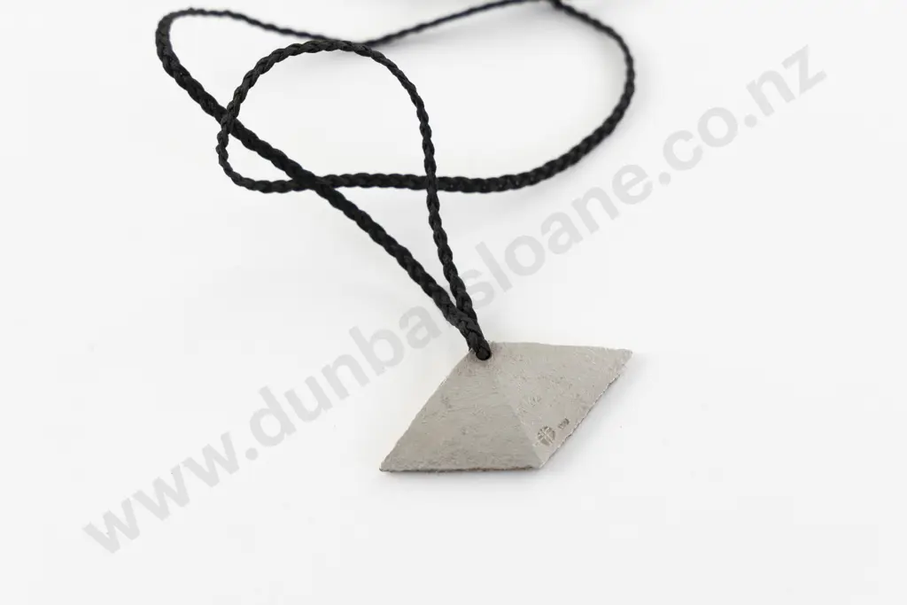 NZ Jeweller Rainer Beneke Fine .999 Silver Pendant Image 1++