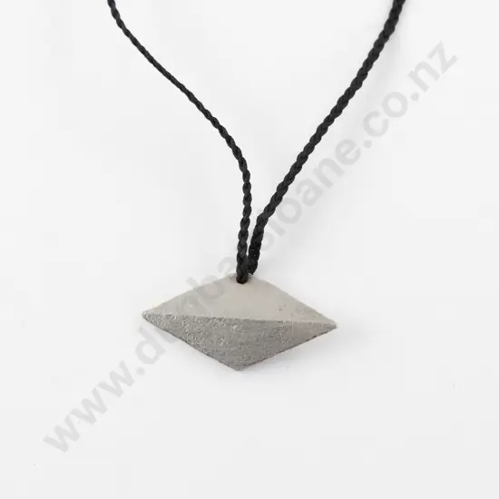 NZ Jeweller Rainer Beneke Fine .999 Silver Pendant