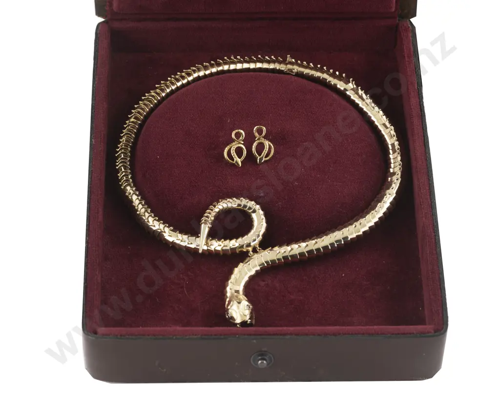 NZ Jeweller Anthony Williams 9ct Snake Neck Chain Image 1++