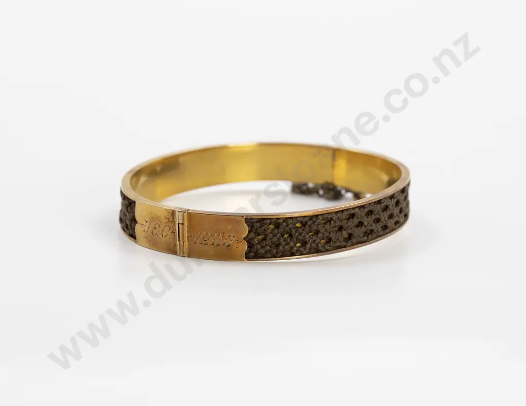NZ Colonial Kohn 15ct Hinged Snap Bangle Image 1++