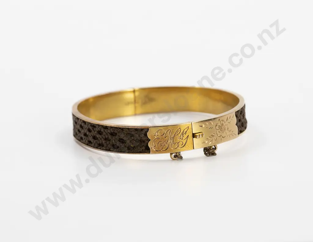 NZ Colonial Kohn 15ct Hinged Snap Bangle Image 1++