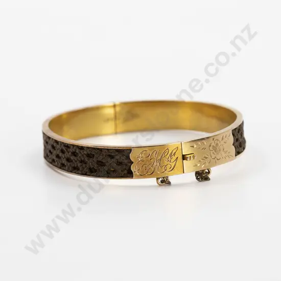 NZ Colonial Kohn 15ct Hinged Snap Bangle
