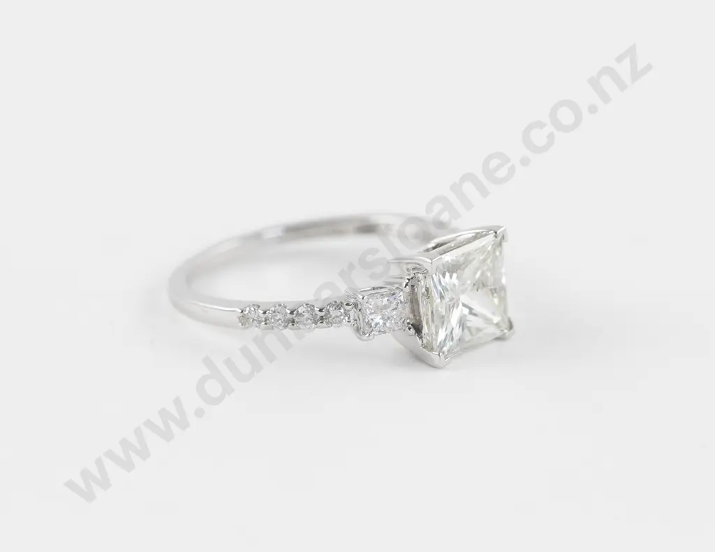14ct White Gold Diamond Ring Image 1++