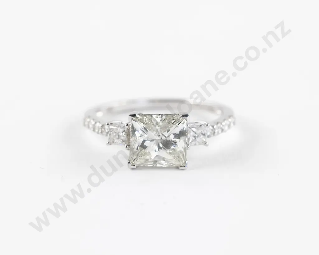 14ct White Gold Diamond Ring Image 1++