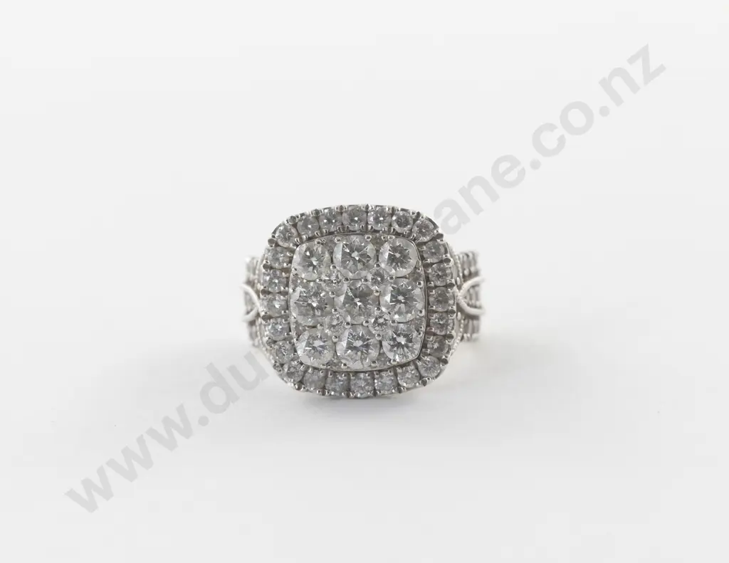 10ct White Gold 79Stone Diamond Cluster Ring Image 1++