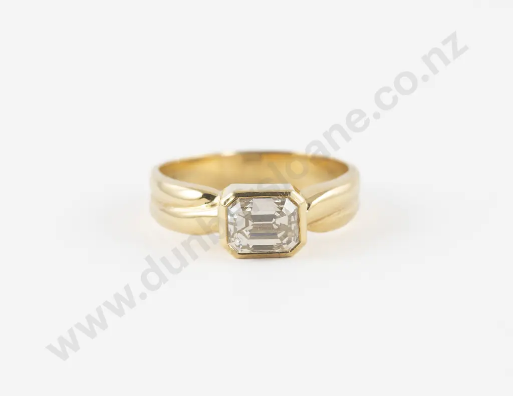 18ct Solitaire Diamond Ring Image 1++