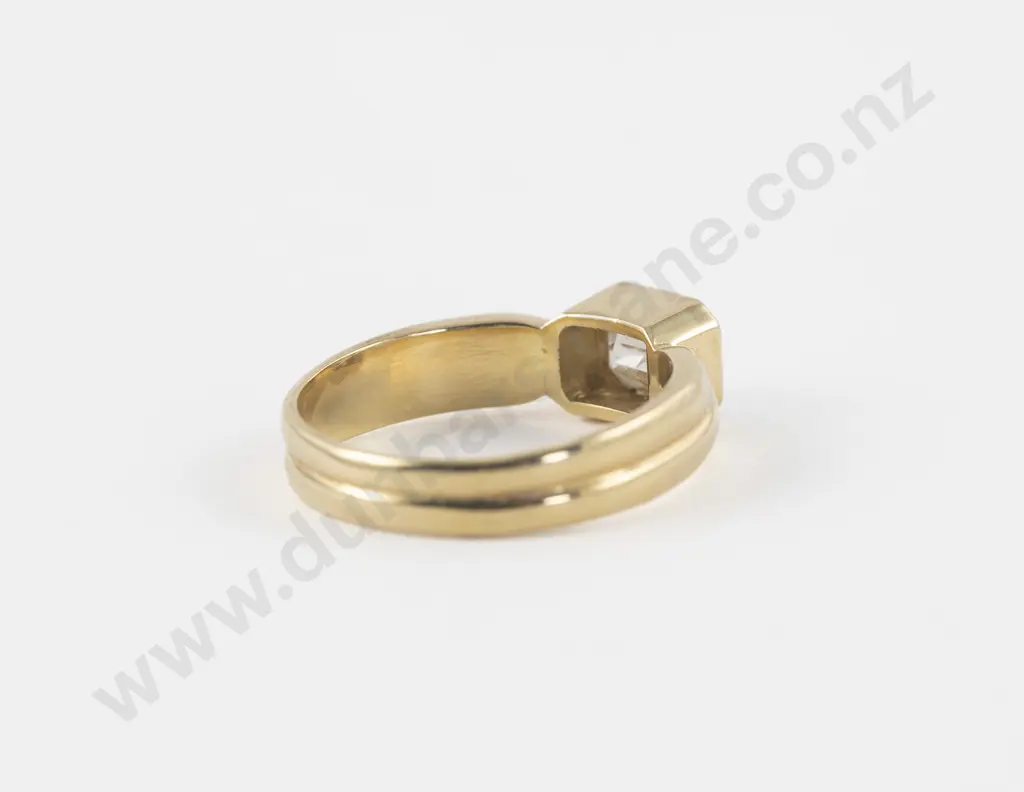 18ct Solitaire Diamond Ring Image 1++