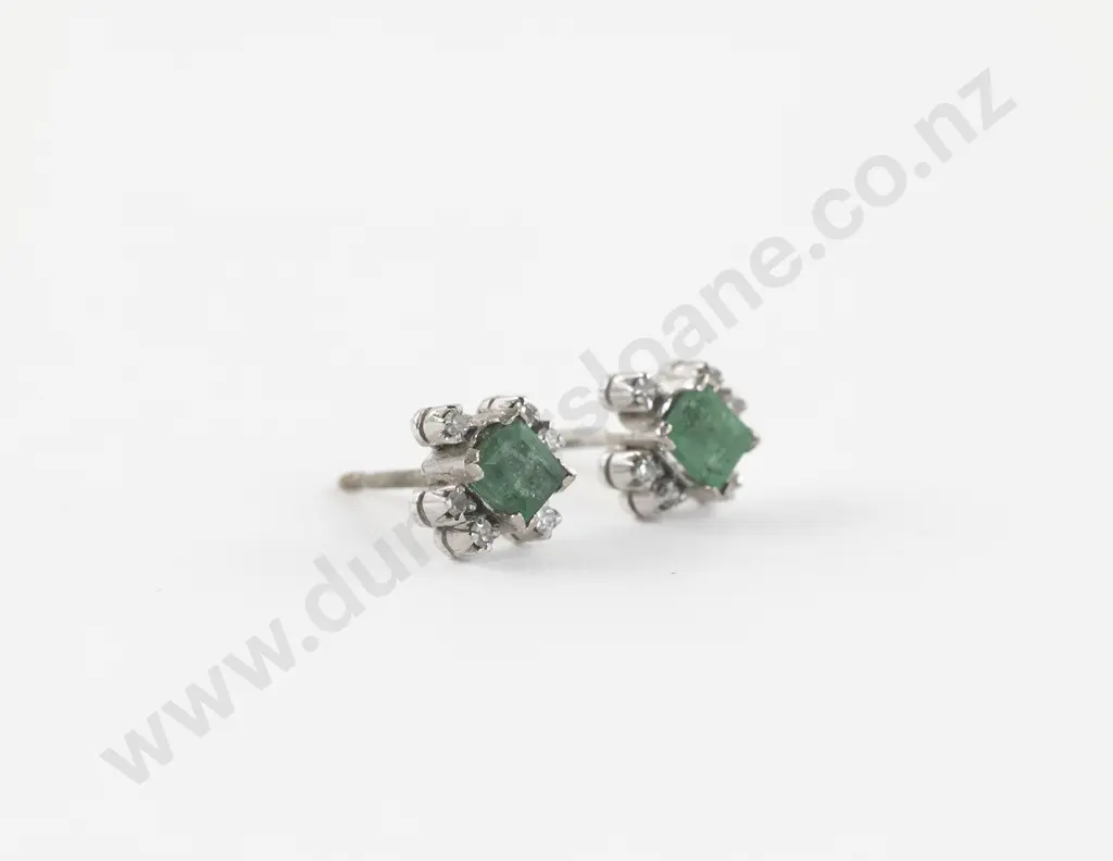 Pair 14ct White Gold Diamond and Emerald Cluster Stud Earrings Image 1++