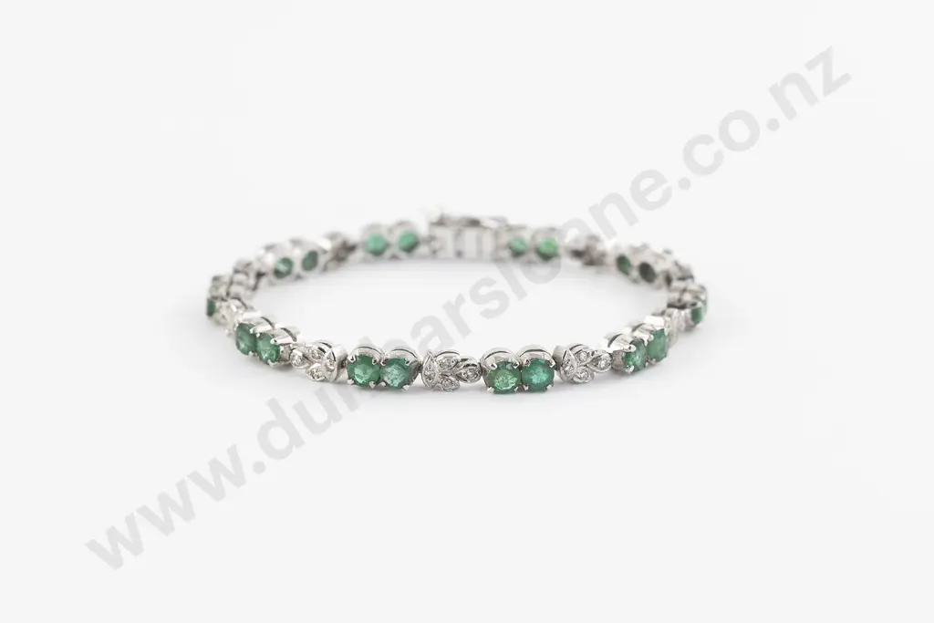 14ct White Gold 60Stone Emerald and Diamond Bracelet Image 1++