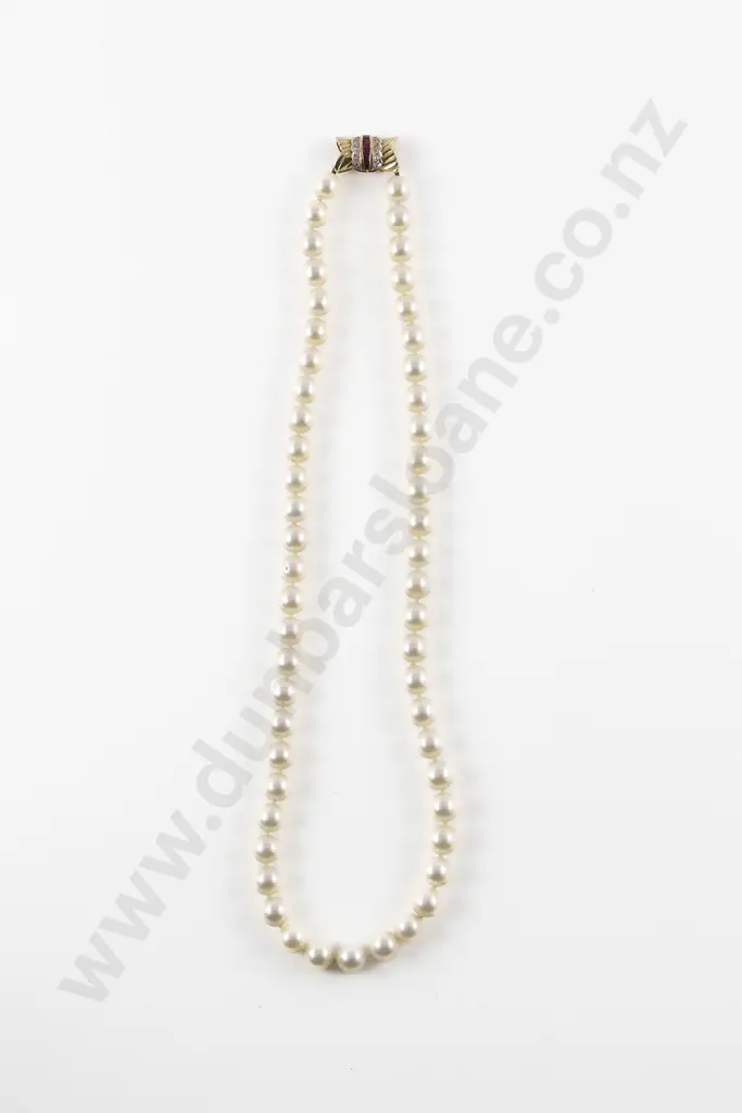 Single Strand Uniform Cultured Pearl Necklace Image 1++