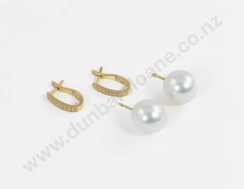 Australian Paspaley 18ct Yellow Gold Pearl and Diamond Earrings Image 1++