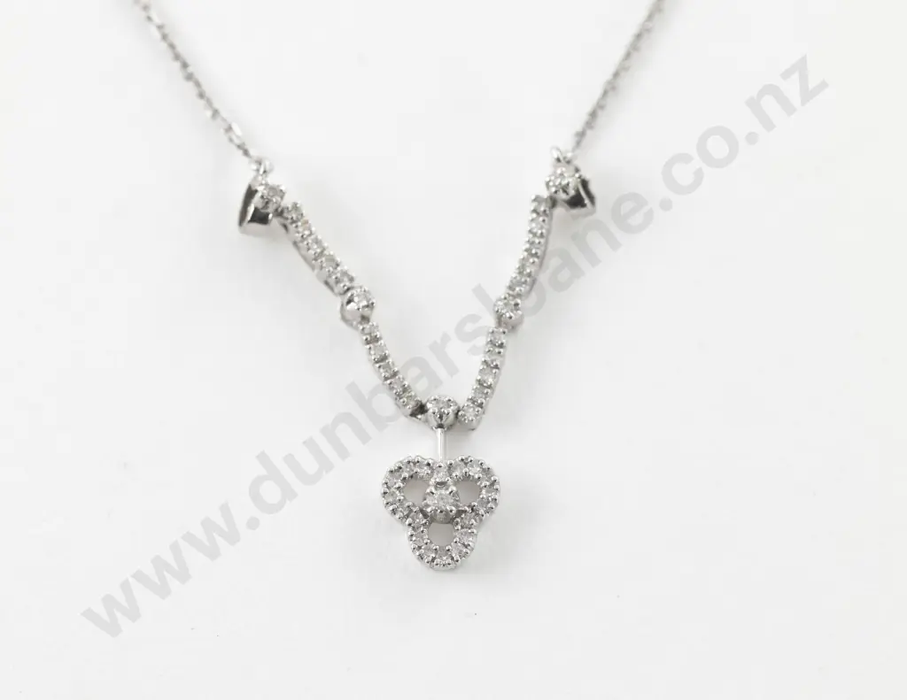 18ct White Gold 43stone Diamond Necklet Image 1++