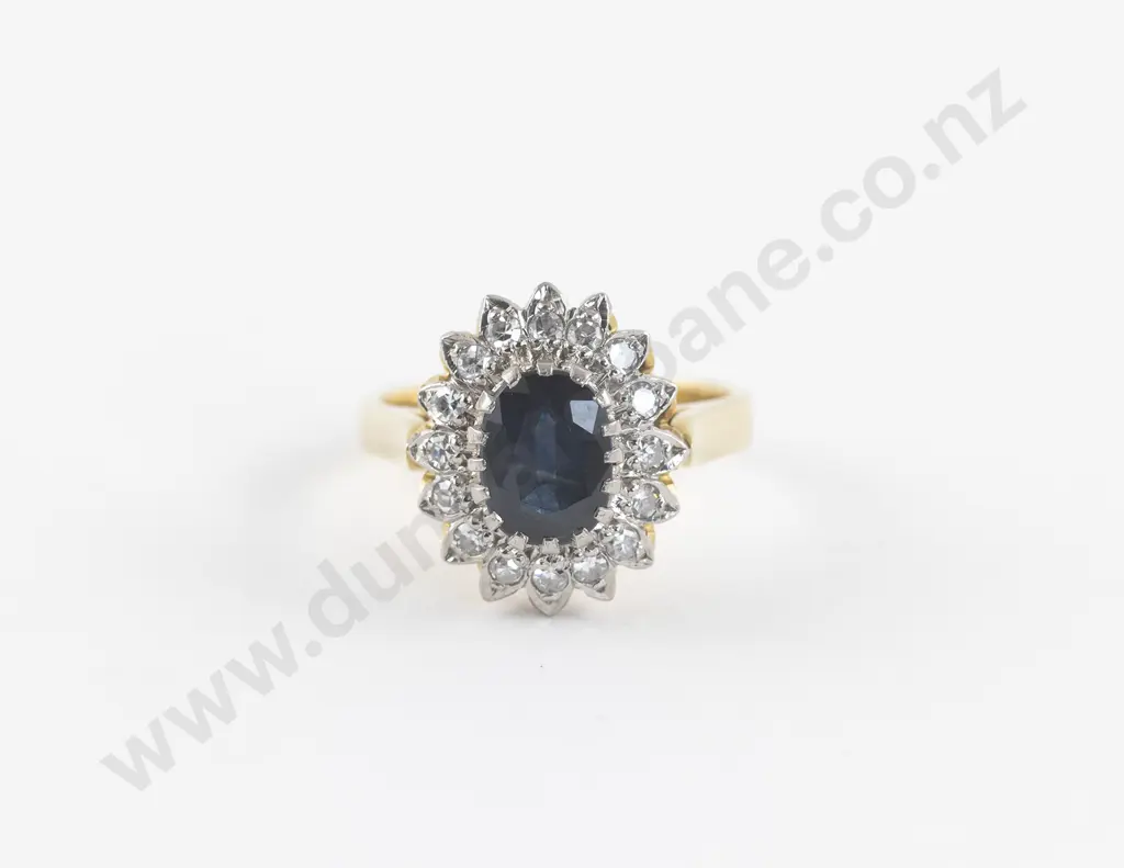 18ct 17Stone Sapphire and Diamond Cluster Ring Image 1++