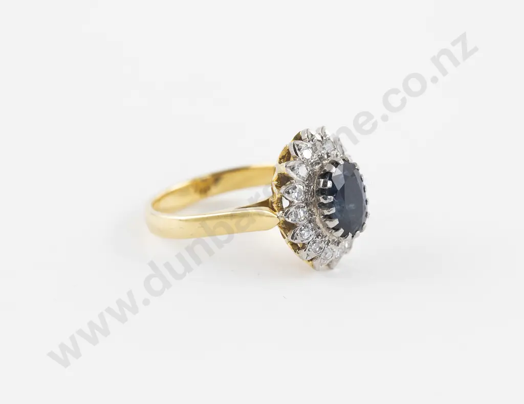 18ct 17Stone Sapphire and Diamond Cluster Ring Image 1++