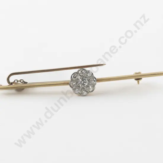 18ct Nine Stone Diamond Cluster Bar Brooch