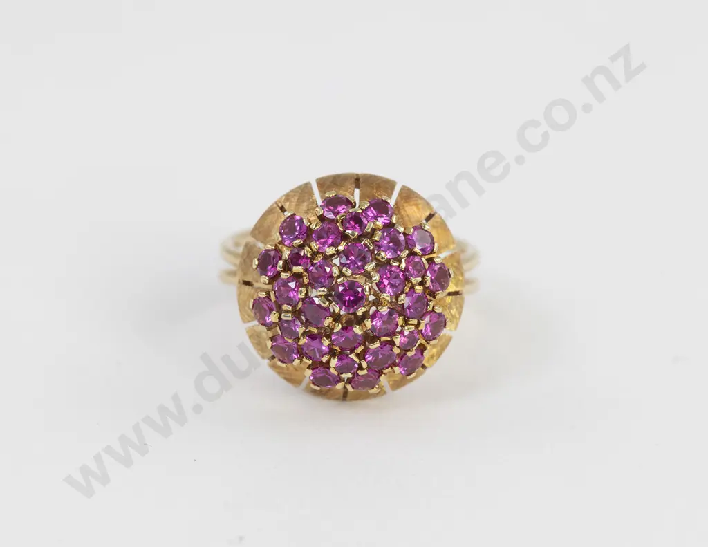 14ct 31Stone Synthetic Ruby Cluster Ring Image 1++