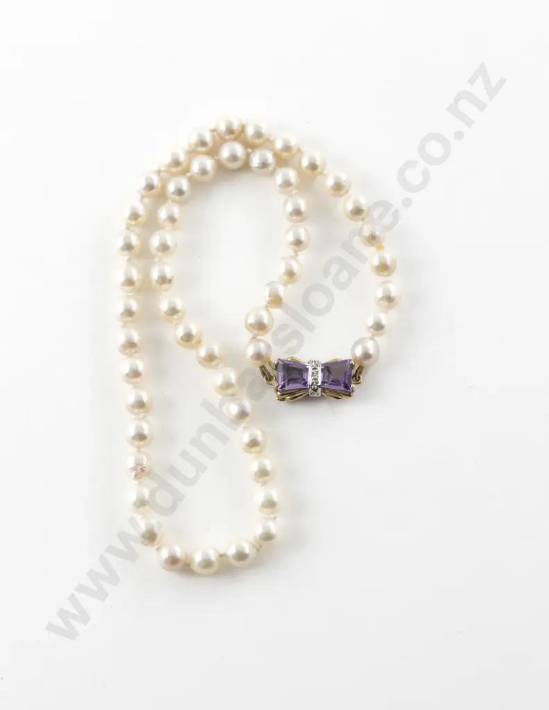Single Strand Uniform Cultured Pearl Necklace Image 1++