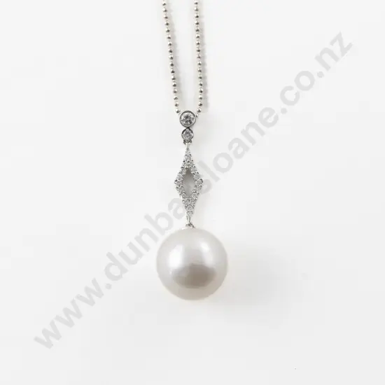 18ct White Gold 24Stone Diamond and Single South Seas Cultured Pearl Pendant