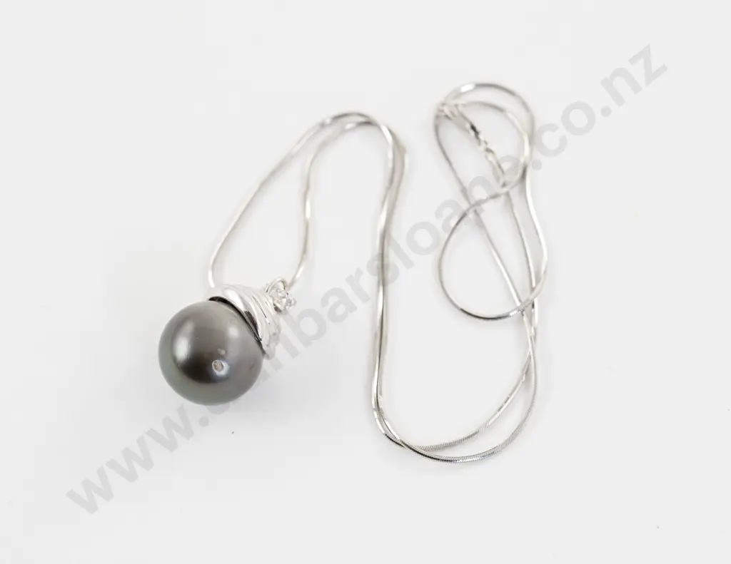 14ct White Gold Single Black Cultured Pearl and Diamond Pendant Image 1++