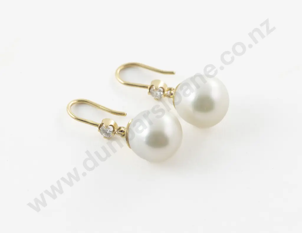 Pair 18ct South Sea Cultured Pearl and Diamond Earrings Image 1++