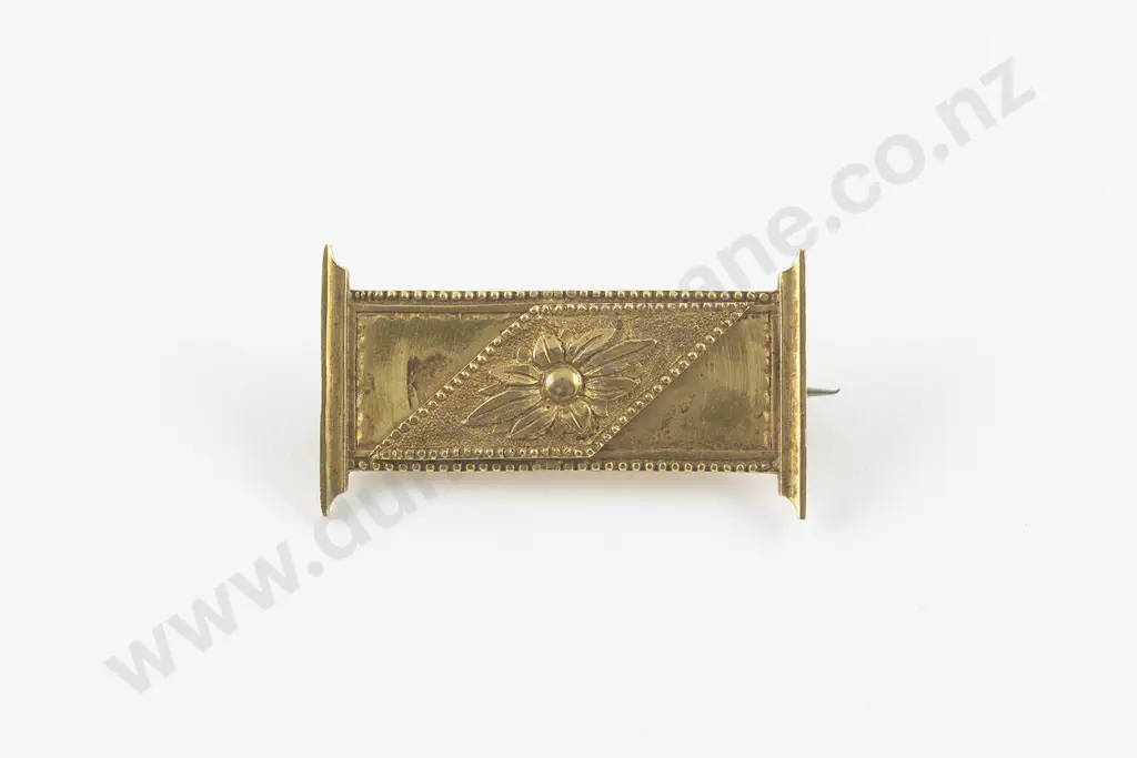 C19th European 22ct Bar Brooch Image 1++
