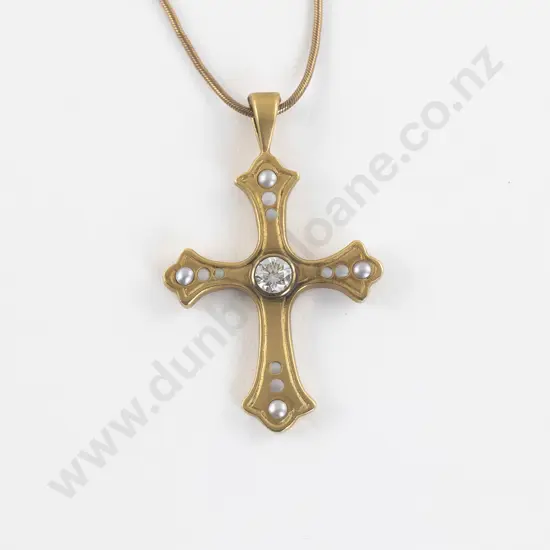 18ct 13Stone Diamond and Pearl Cross Pendant