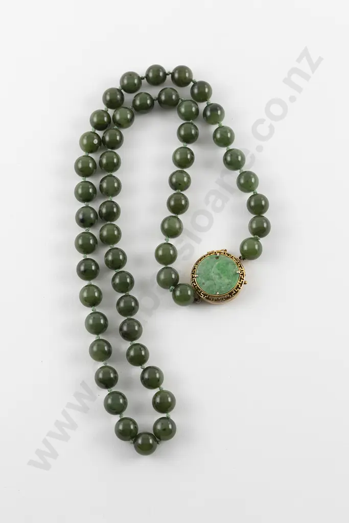 Single Strand Uniform Greenstone Bead Necklace Image 1++