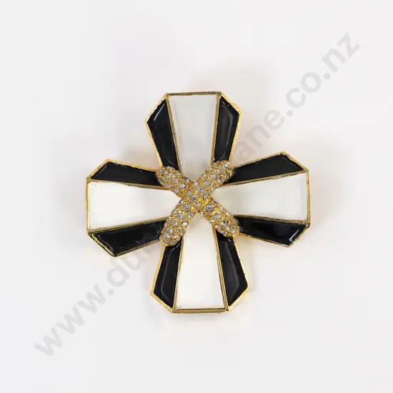 Jeweller Kenneth Jay Lane Enamel and Crystal Cross Brooch/Pendant