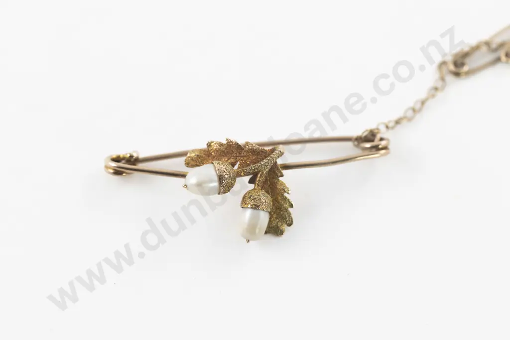 Victorian 15ct Pearl Acorn Pin Brooch Image 1++