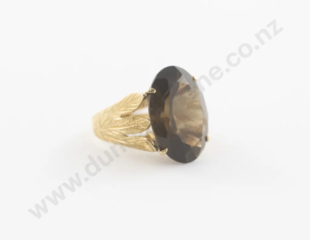 18ct Single Smoky Quartz Dress Ring Image 1++